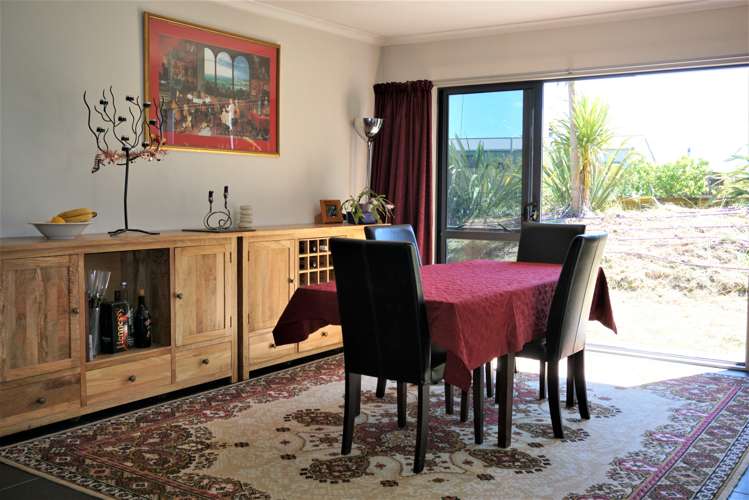 1 Barclay Grove Hokio Beach_1