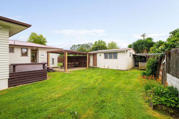 66 Southsea Crescent Silverdale_20