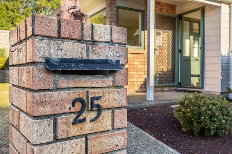 25/17 Redwood Close Paraparaumu_18