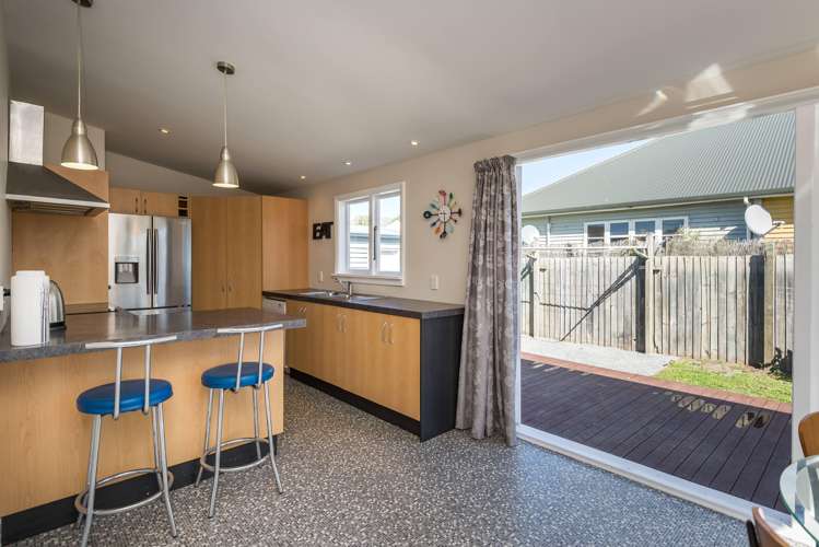 66 Barton Street Woolston_6