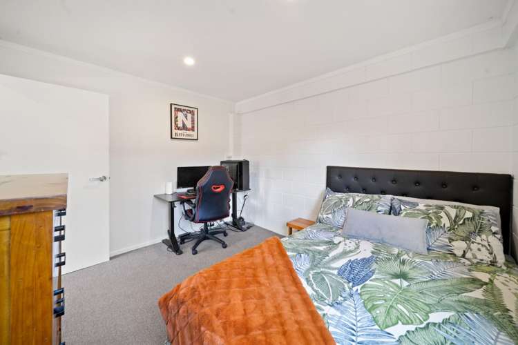 8 Lorna Place Brookfield_24