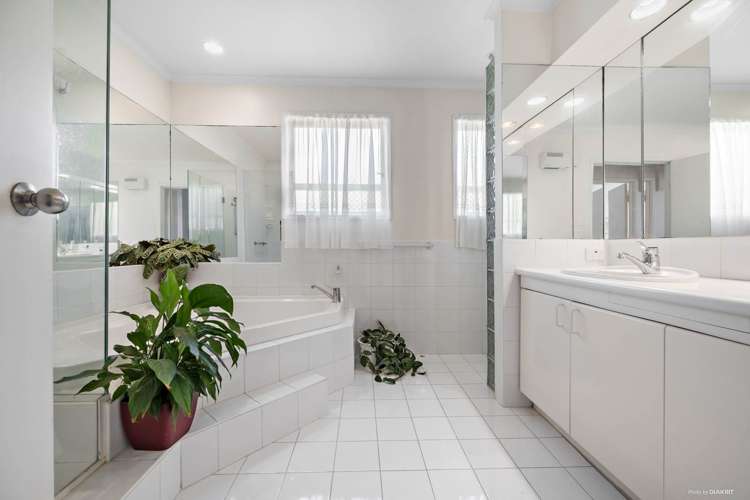 1/8 Geraldine Place Kohimarama_8