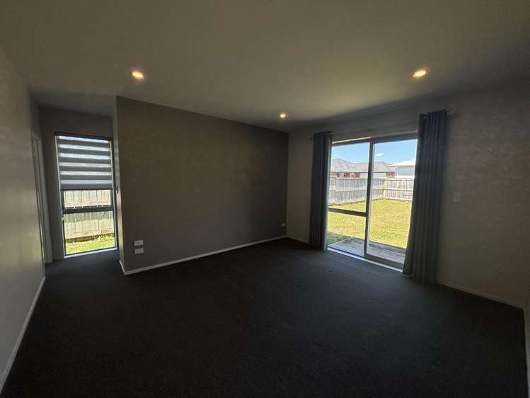 95 Watkins Road 11373_9