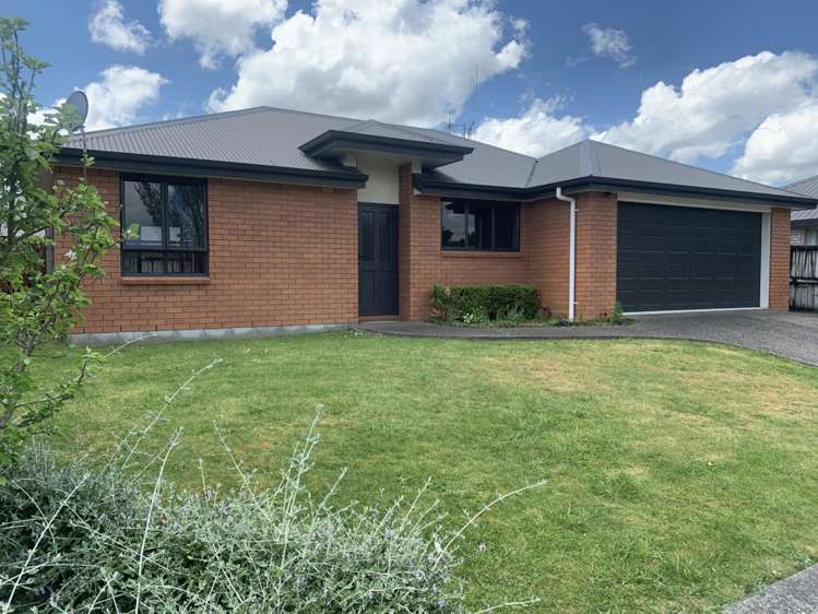 27 Mickelson Avenue_0