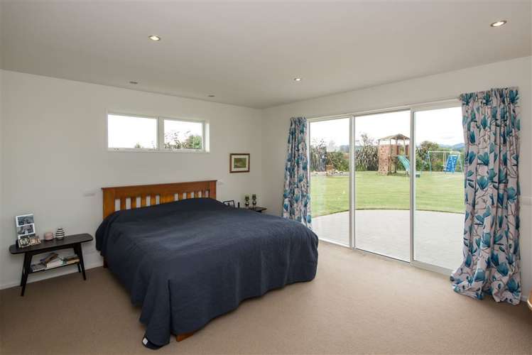 99 Bruces Road Sefton_7