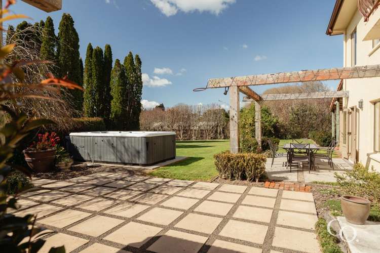 24 Plane Tree Lane_1