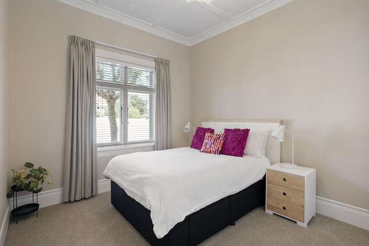 24 Queensway Three Kings_18