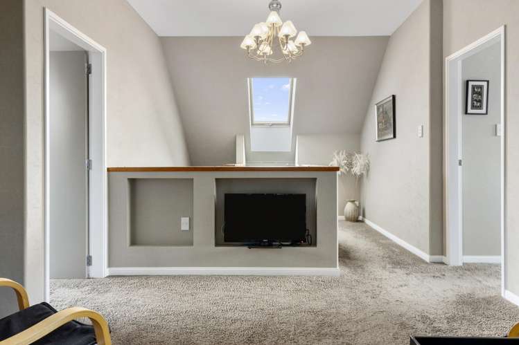 6 Heathcote Street Central_14