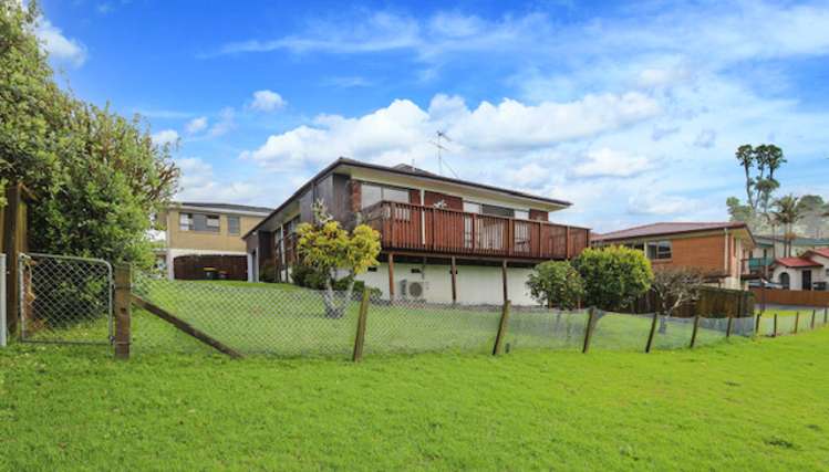 2/33 Tyrian Close Half Moon Bay_13