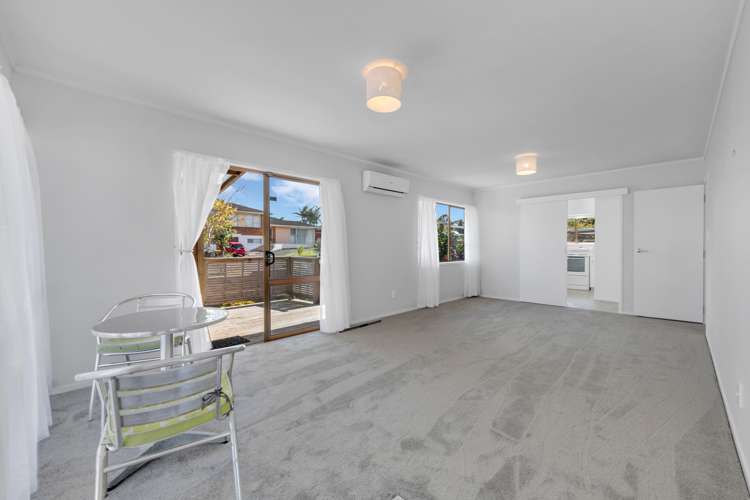 1/16 Archmillen Avenue Pakuranga Heights_7