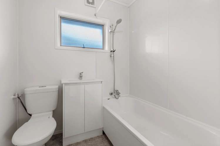 3/3 Koromiko Street New Lynn_8