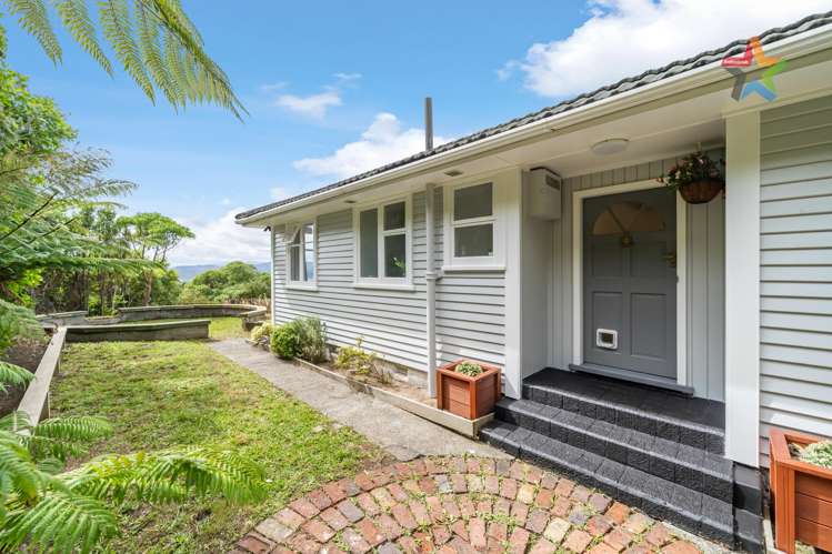 79 Miromiro Road Normandale_21