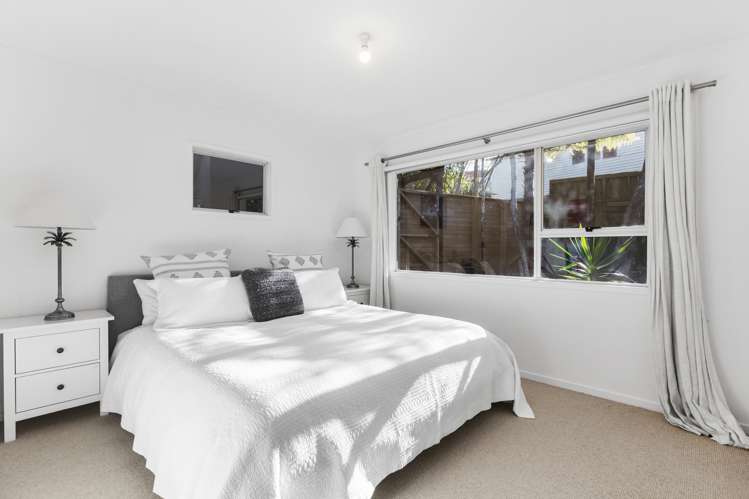 18 West Glade Crescent Birkenhead_12