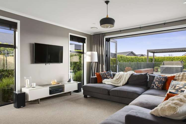 42 Alan Livingston Drive Cambridge_12