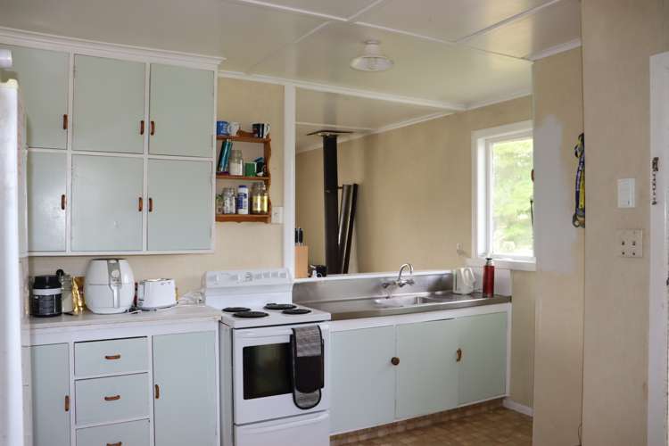 277 Gordon Road Toko_3