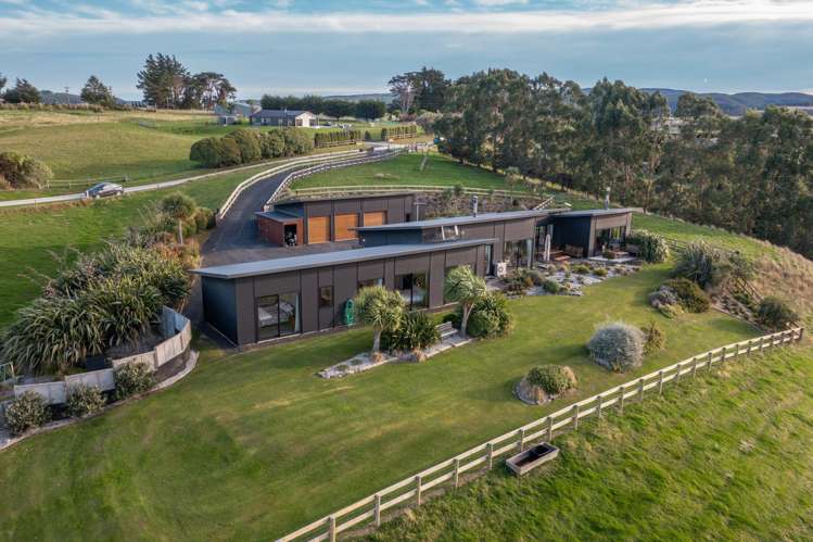 11 Liddells Road Taieri Mouth_2