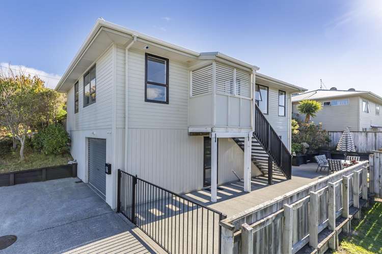 16 Tuki Street Titahi Bay_17
