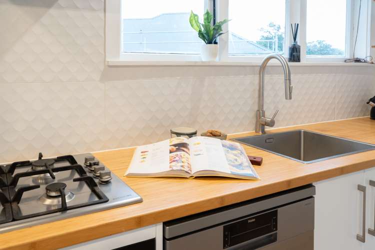 28 Dimock Street Titahi Bay_14