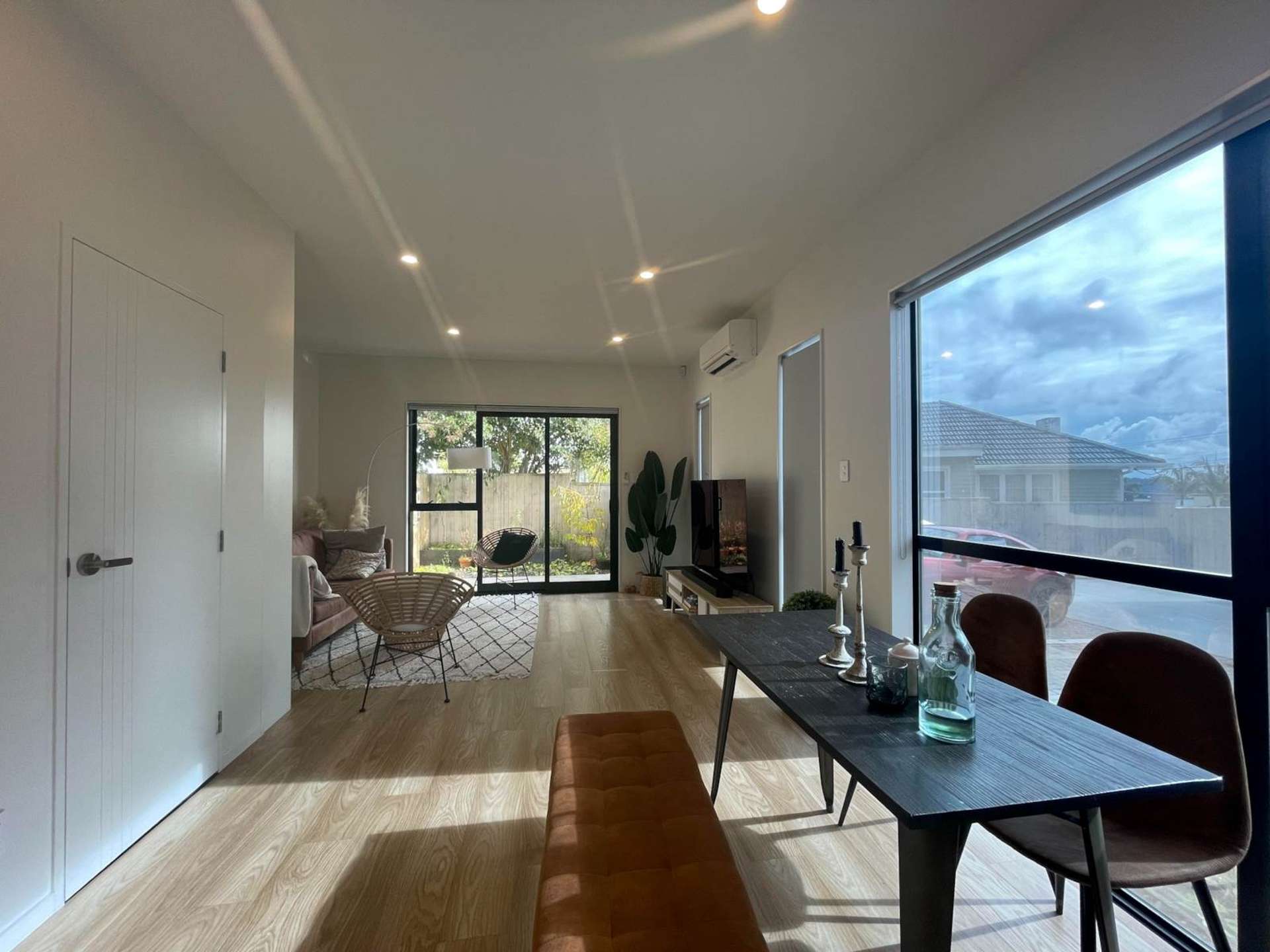 3/28 Vodanovich Road Te Atatu South_0