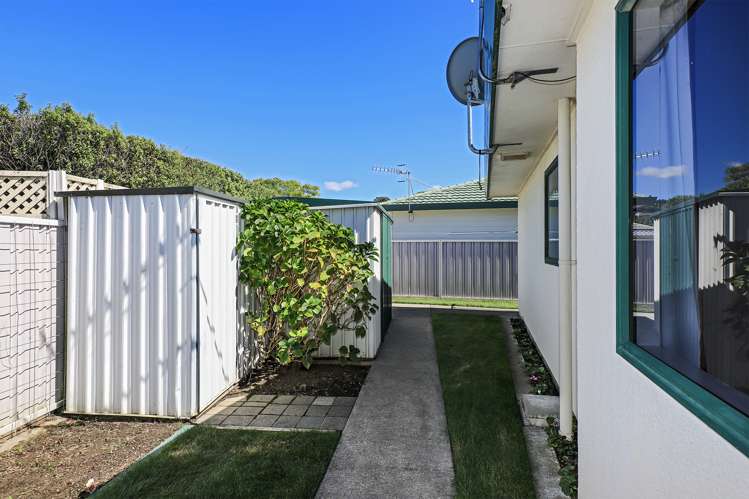 8 Ebury Mews Taradale_16
