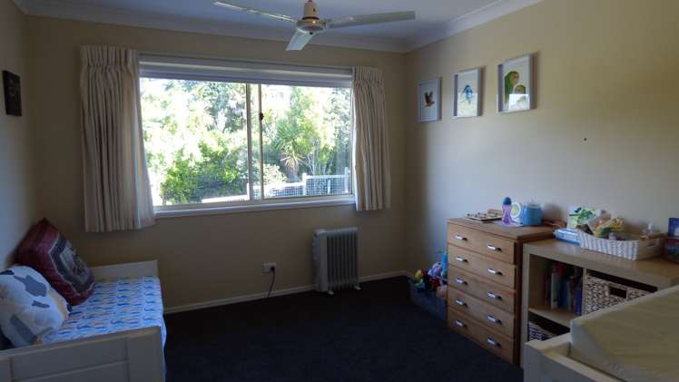 2 Careen Grove Gulf Harbour_11