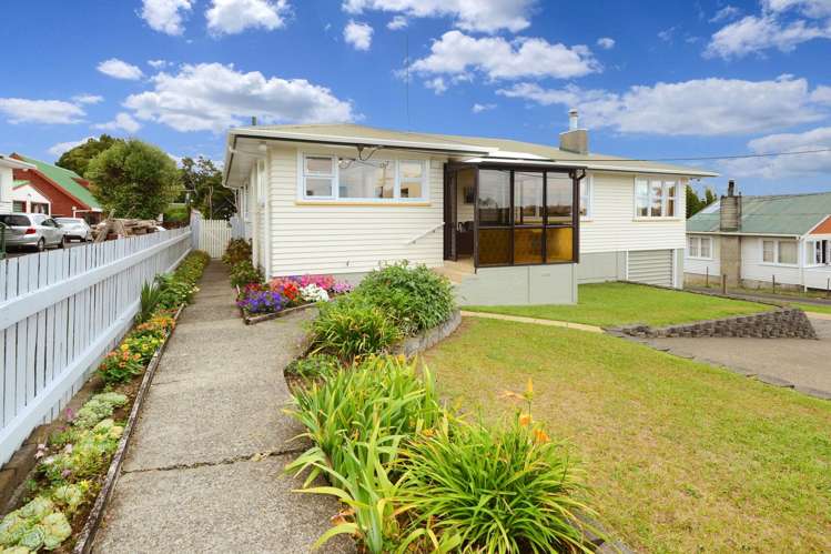 26 Kaipatiki Road Glenfield_19