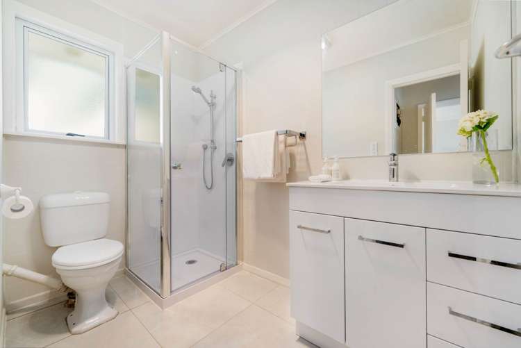 2/2 Bowling Avenue Epsom_7