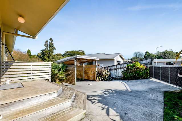 19 Chartwell Drive Eltham_1