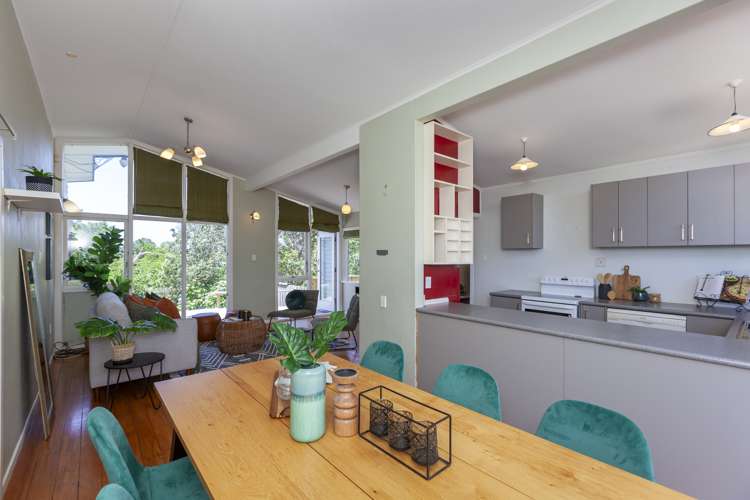 18 Tui Road Raumati Beach_1