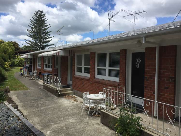 2/10A Haast Street_0