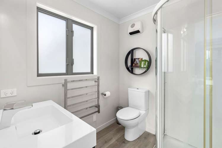 11 Wren Street Albert Town_6