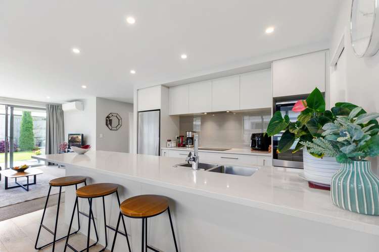 142 Puhirake Crescent Pyes Pa_17