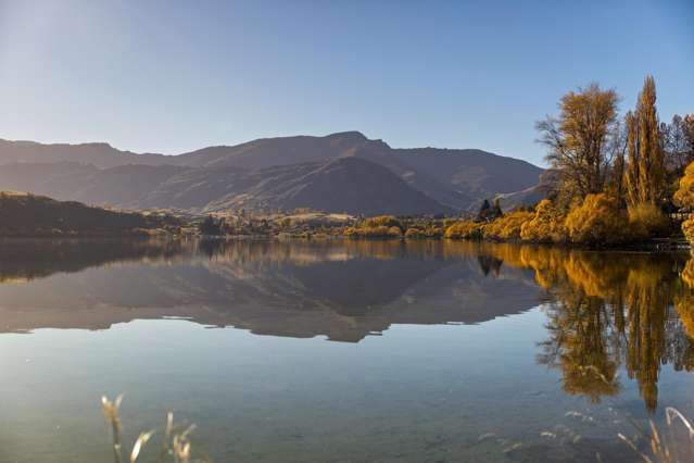 27 Arrowtown-Lake Hayes Road Lake Hayes_2