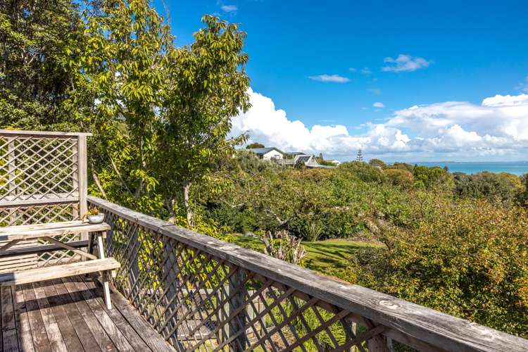 77 Ocean Road Surfdale_17