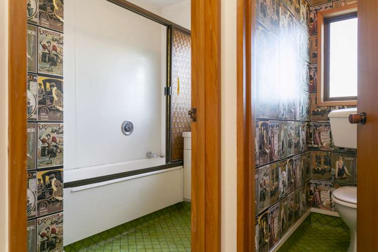 60 Invergarry Road Hilltop_21