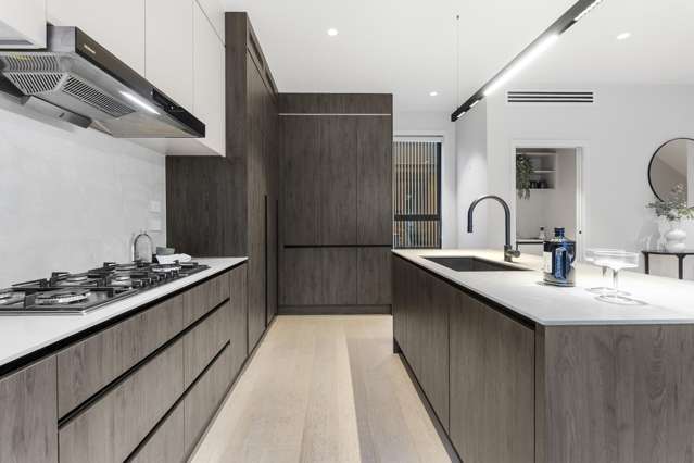 201E Hurstmere Road Takapuna_3