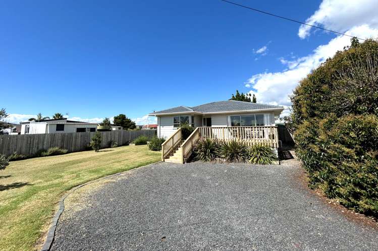 9 Puriri Avenue Kaiaua_13