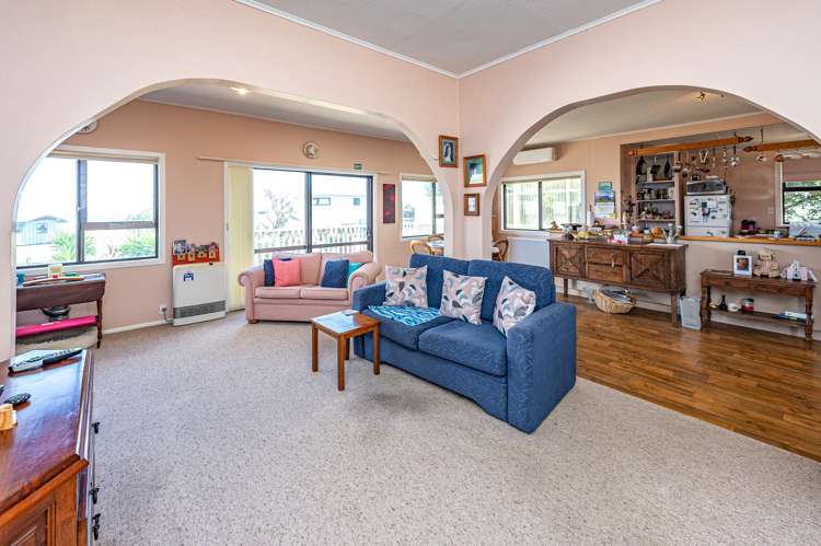 13 Okiwa Terrace Waiinu Beach_8