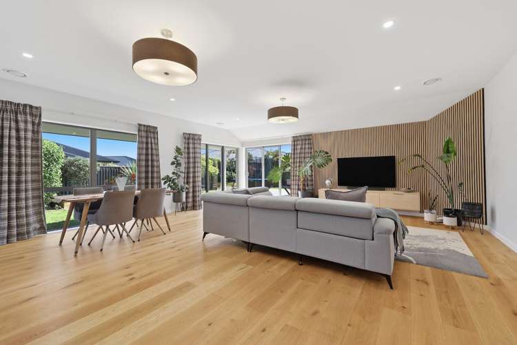 8 Silver Springs Boulevard Mosgiel_11