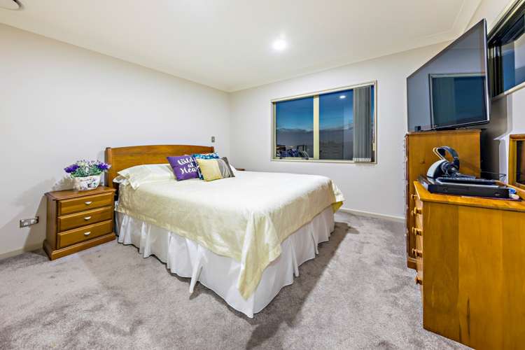 19 Muirlea Drive Flat Bush_11