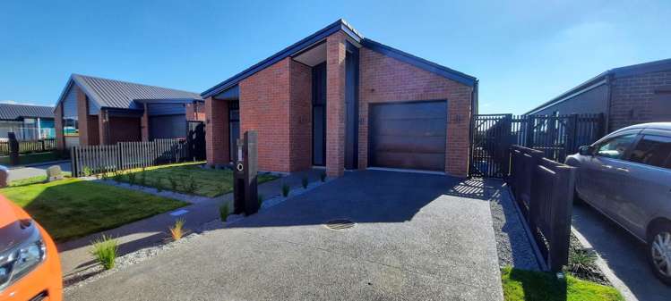 33 Trewern Avenue_0