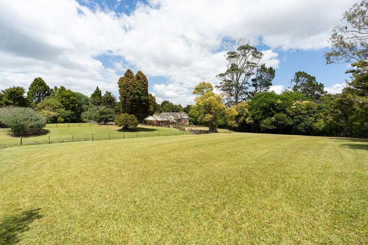 3 Mackesy Road Parahaki_30