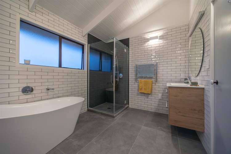 3 Muriwai Road Waimauku_28