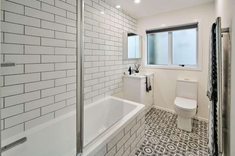 4B Banksia Grove Maungaraki_16