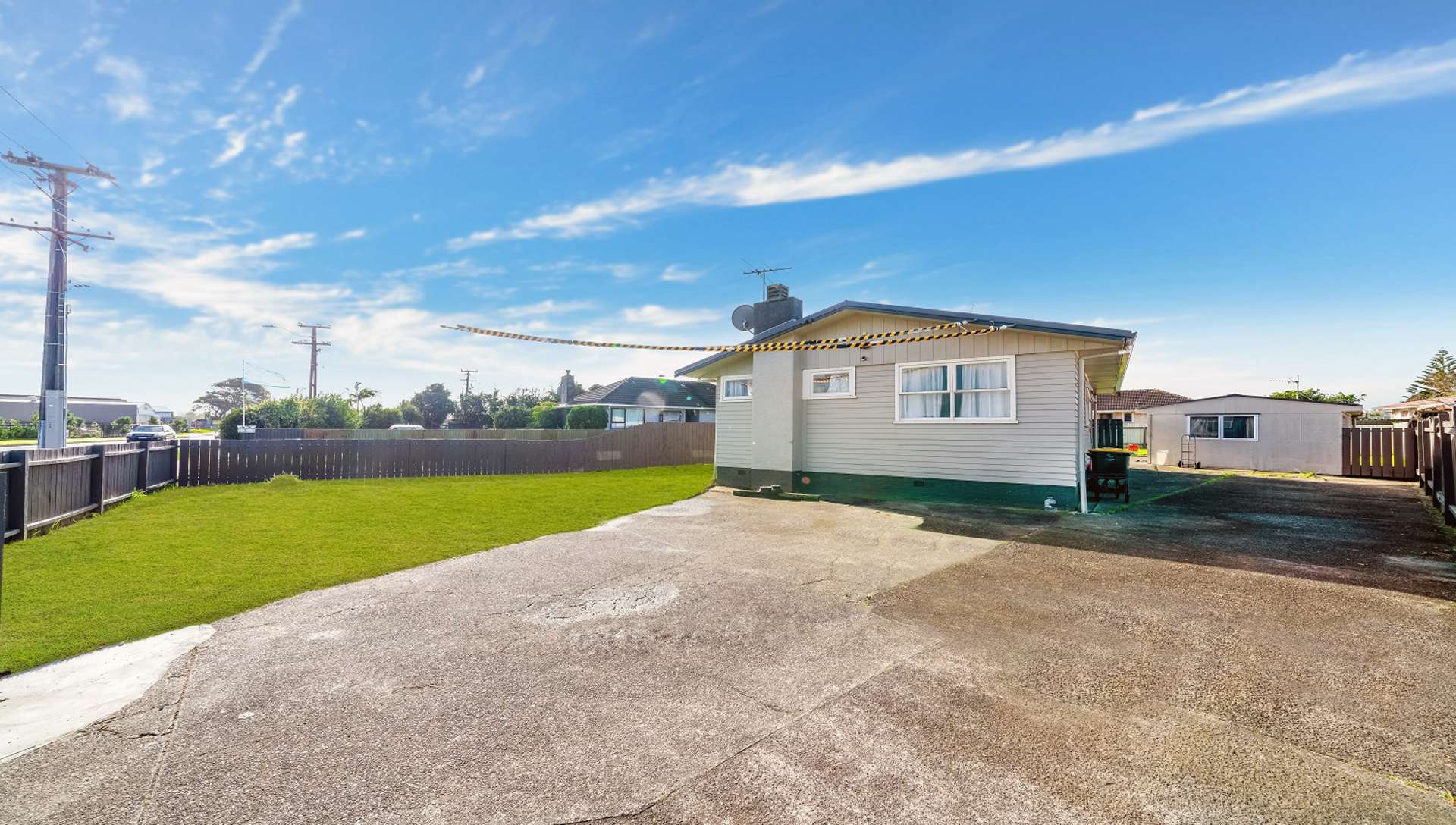 79 Tidal Road Mangere_0