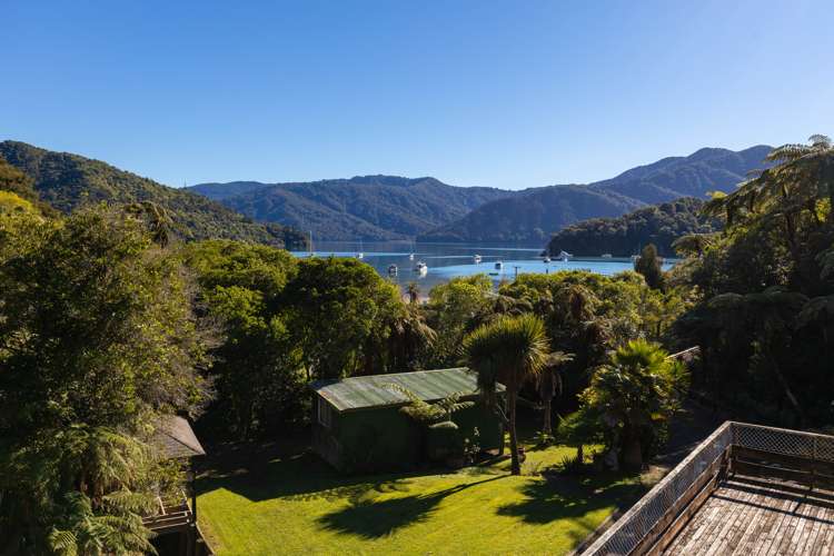 2369 Queen Charlotte Drive Anakiwa and Surrounds_9