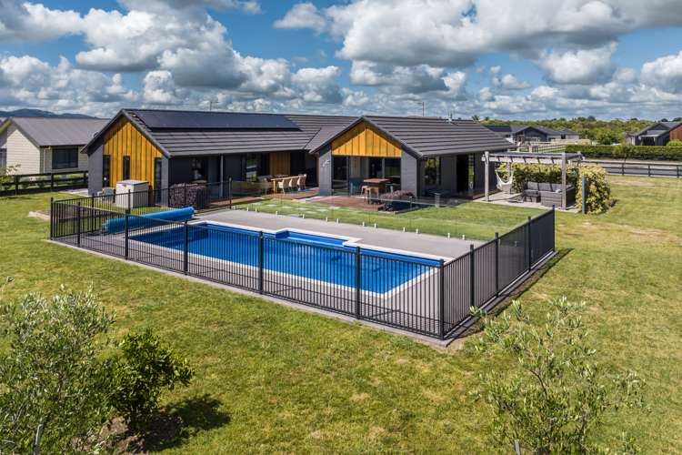 26 Alan Livingston Drive_0