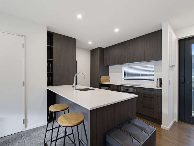 8/321 Lincoln Road Addington_3