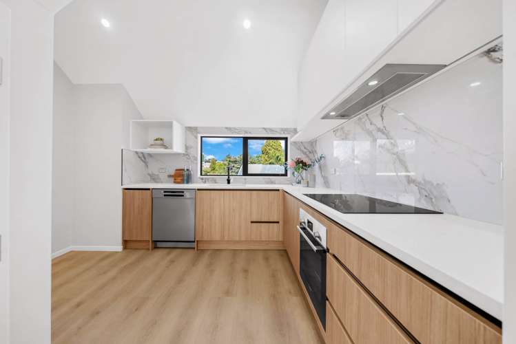 Lot2&3/44 Waiohua Road Greenlane_9
