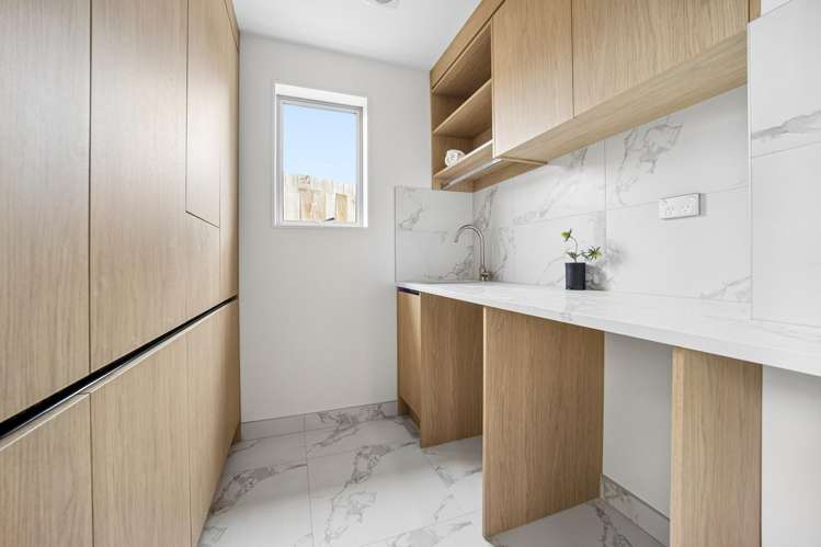 15b Edgerton Road Te Atatu Peninsula_23